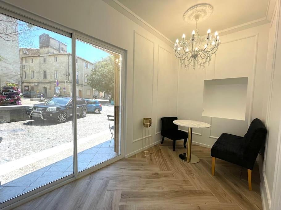 Myinsolite-L'Onyx Vauvert Exterior photo